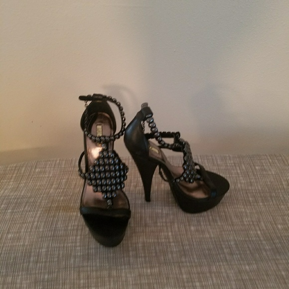 Shoes - Picture 2 of 3